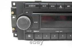 2006 07 Jeep Commander Am Fm Radio 6 Disc CD Changer Player Receiver 05064072ad