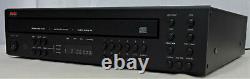 ADCOM GCD-700 5 Disc CD Player Changer Tested working great! No remote