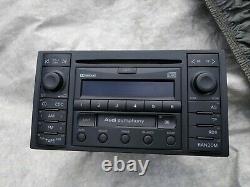 Audi A2 Head Unit Double Din Symphony Disc Changer CD Player Radio 8z0 035 195c