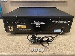 McIntosh MCD7008 MusicBank 7-Disc CD Changer Player Please Read