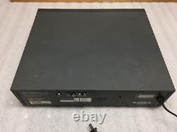 NAD Electronics Multiple Compact 5-Disc Changer/Player 515, withPWr cable, TESTED