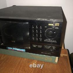 RCA CD-9500 CD Player 301 Disc Changer Professional Series Working Condition