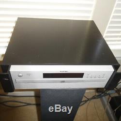 Rotel CD player Multi-disc RCC-1055 HDCD 5 disc changer in great working order