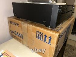 SONY (CDP-C445) 5 DISC PLAYER / CHANGER Open box Complete