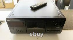 SONY CDP-CX205 Mega Storage 200 Disc CD Player/Changer with Remote TESTED