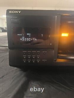 SONY CDP-CX220 200 Disc CD Carousel Changer Player. No Remote