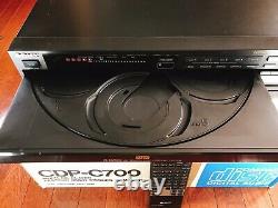 Sony CDP-C700 CD Player / 5 Compact Disc Changer, 1989, Made in Japan, Vintage