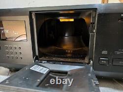 Sony CDP-CX225 Mega Storage 200-Disc CD Player Changer Works well