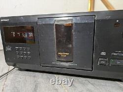 Sony CDP-CX225 Mega Storage 200-Disc CD Player Changer Works well