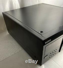 Sony Cdp-cx205 200 Disc CD Changer Player Mega Storage Works Great! No Remote