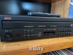 Vintage ADCOM GCD-700 5 Disc CD Changer / Player Audiophile Grade Remote