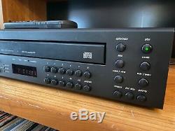 Vintage ADCOM GCD-700 5 Disc CD Changer / Player Audiophile Grade Remote