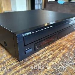 YAMAHA CDC-845 Natural Sound 5 Disc CD Changer Player with Remote CLEAN