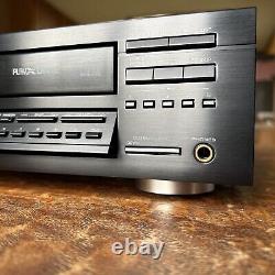 YAMAHA CDC-845 Natural Sound 5 Disc CD Changer Player with Remote CLEAN