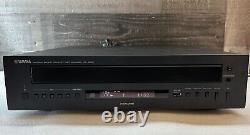 Yamaha CD-C600 Natural Sound 5-Disc CD Changer, Works Great, Remote NOT Included