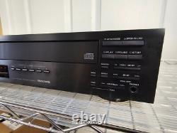 Yamaha CDC-615 CDC 615 Natural Sound Compact Disc CD Player Changer Carousel